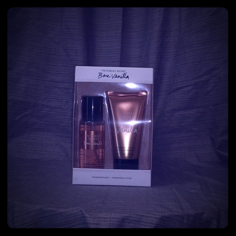 Victorias secret bare vanilla set